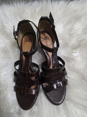 Söfft Dark Brown Croc-Embossed Leather T-Strap Heels